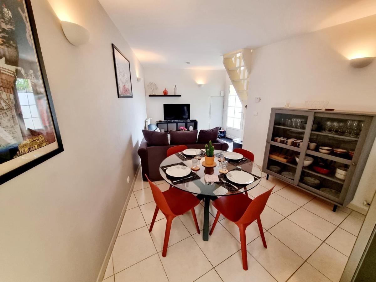 Coquette Maison De Ville Calme Avec Patio Angoulême Kültér fotó